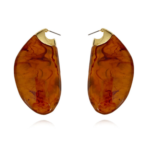 Culturesse Raya Bold Arc Resin Drop Earrings (Caramel Brown)
