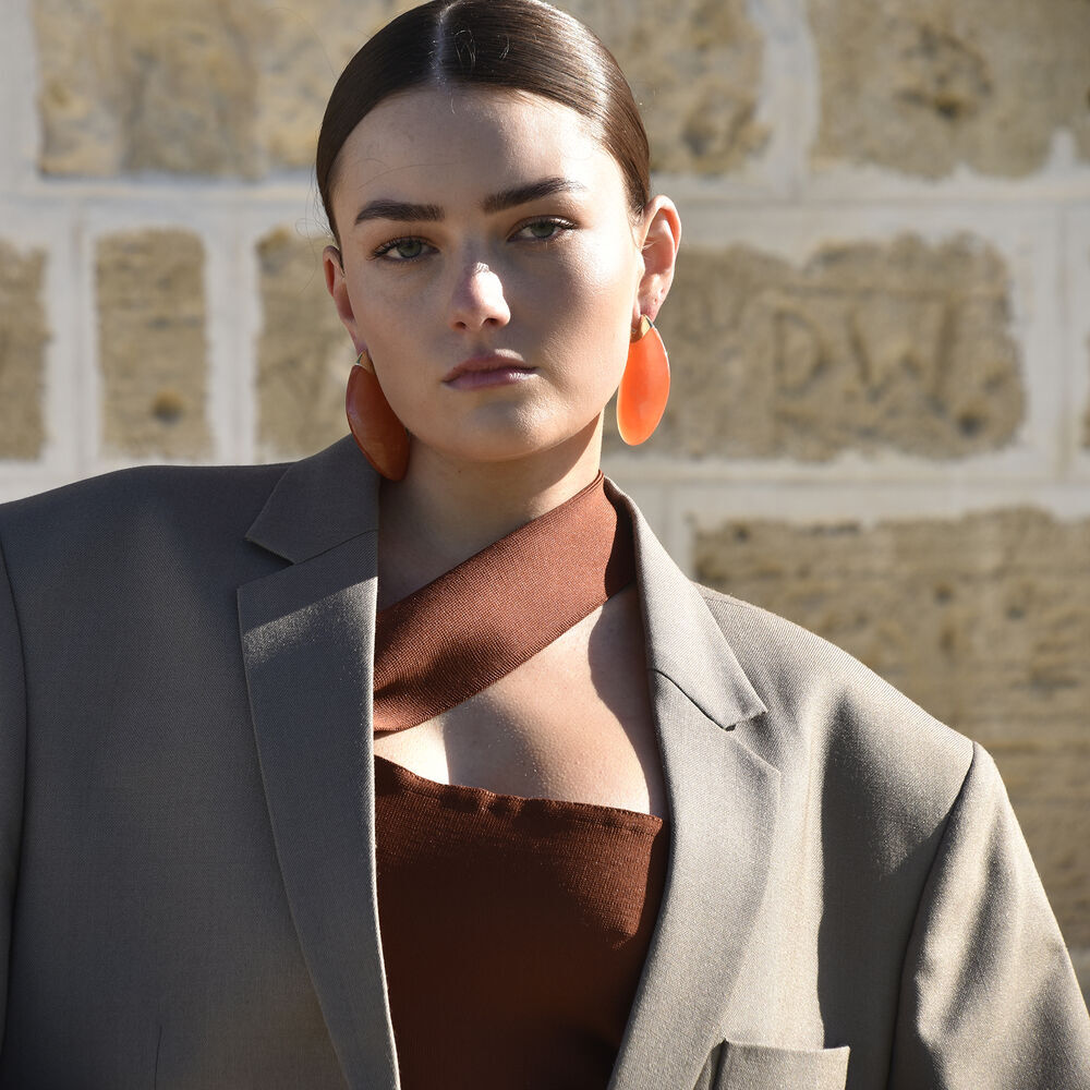 Culturesse Raya Bold Arc Resin Drop Earrings (Sunset Peach)