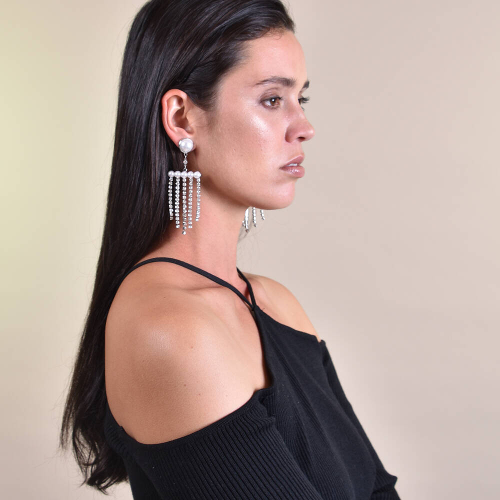 Culturesse Livia Tassel Glamour Earrings