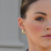 Culturesse Kahlo Ribbed Crescent Hoop Earrings (Gold)