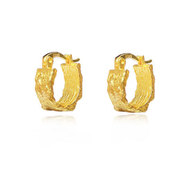Culturesse Olli Textured Sculpture Huggie Earrings (Gold Vermeil)