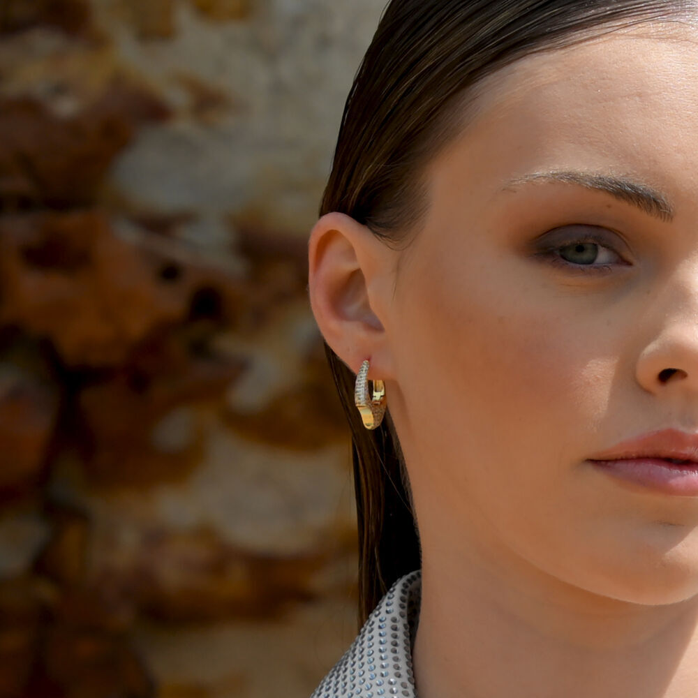 Culturesse Marlowe Artisan Shard-Edge Diamante Huggie Earrings (Gold)