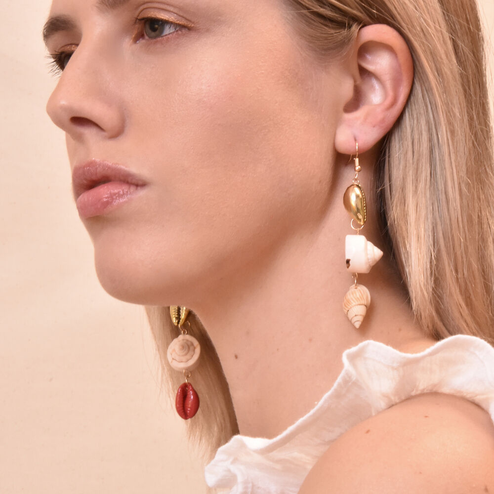 Culturesse LuLu Bohemian Mismatching Shell Drop Earrings