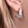 Culturesse Delmare Artsy Sculpture Curve Pearl Earrings
