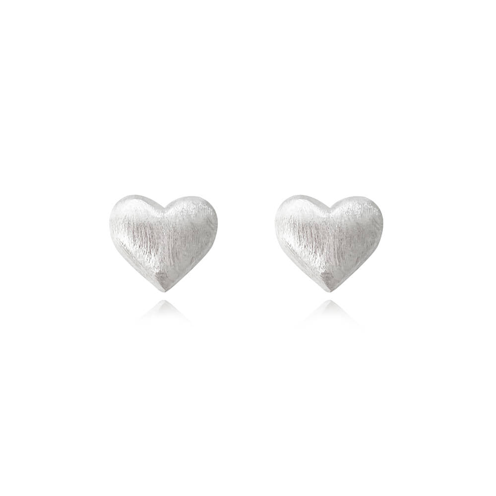 Culturesse Lars Silver Love Heart Stud Earrings