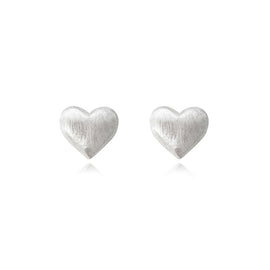 Culturesse Lars Silver Love Heart Stud Earrings