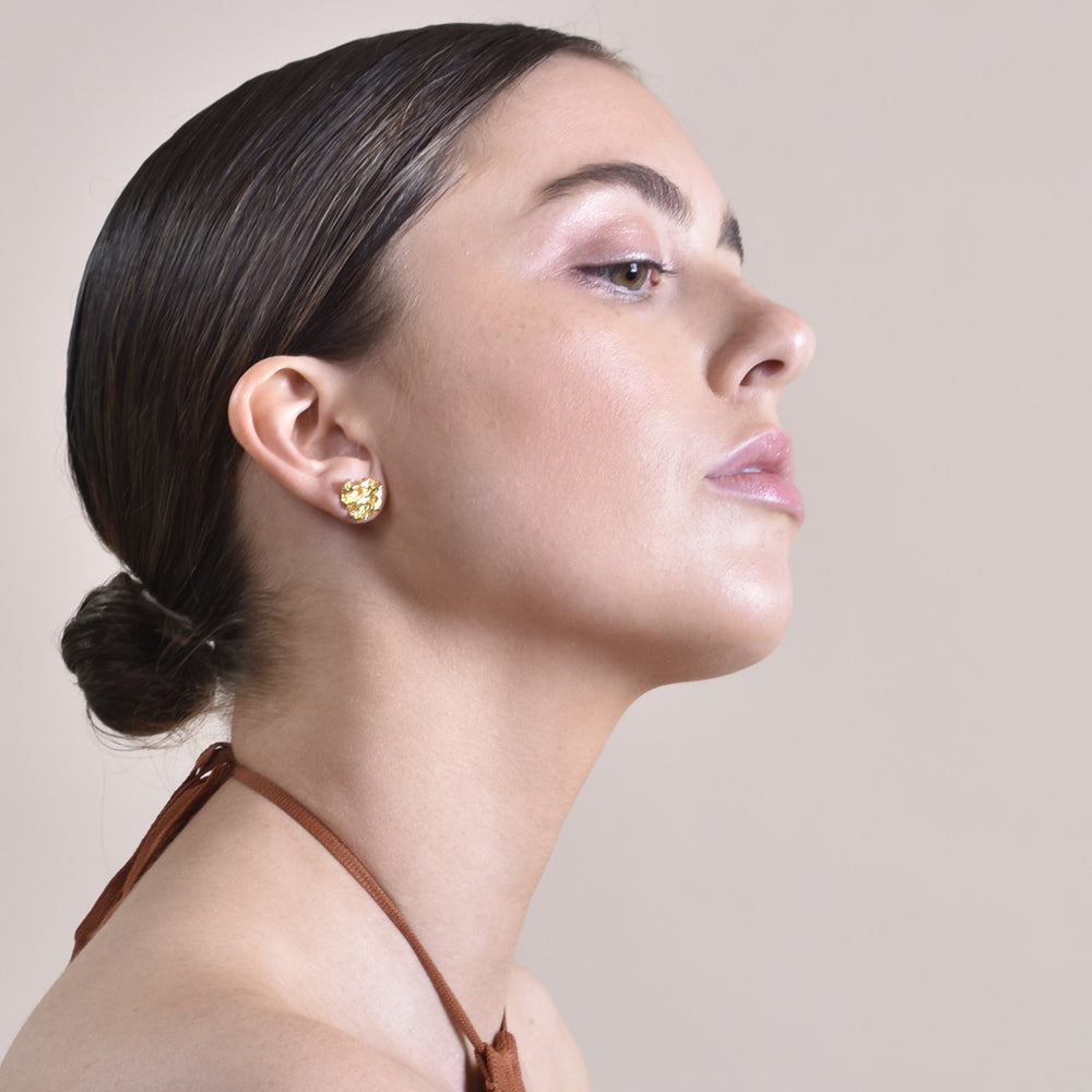 Culturesse Imani Solid Sculpture Stud Earrings (Gold)