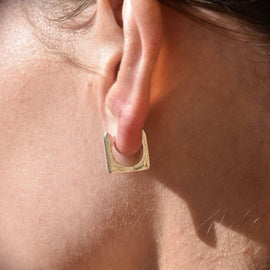 Culturesse New Frame of Mind Huggie Earrings (Silver)