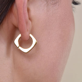 Culturesse Klara Modern Gold Chic Huggie Earrings