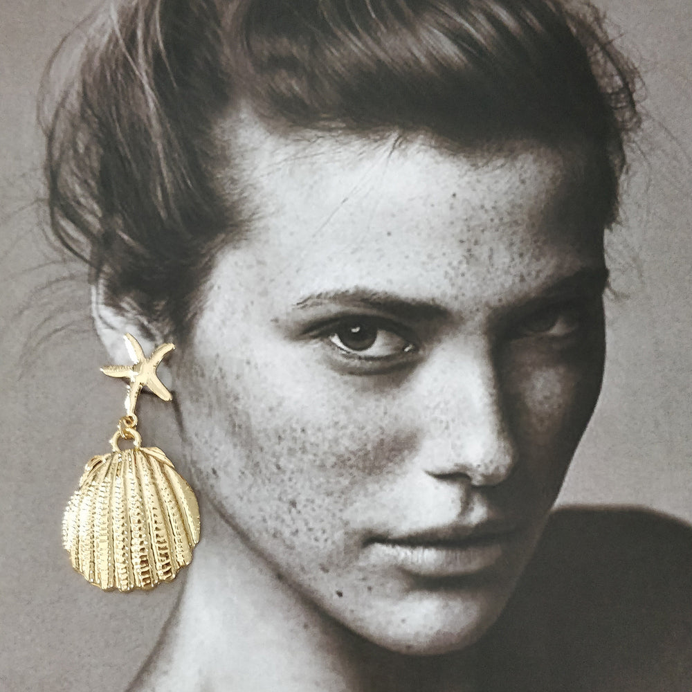 Culturesse Acela Beach Goddess Star Shell Earrings