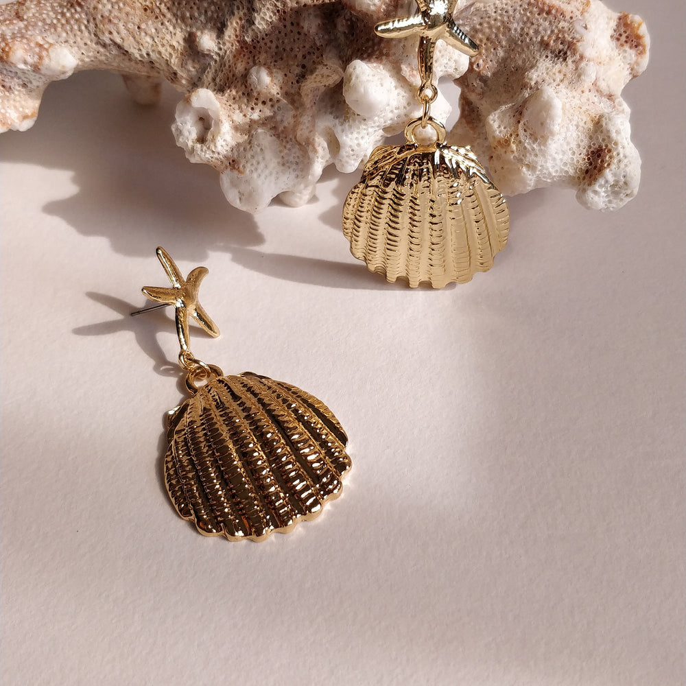 Culturesse Acela Beach Goddess Star Shell Earrings