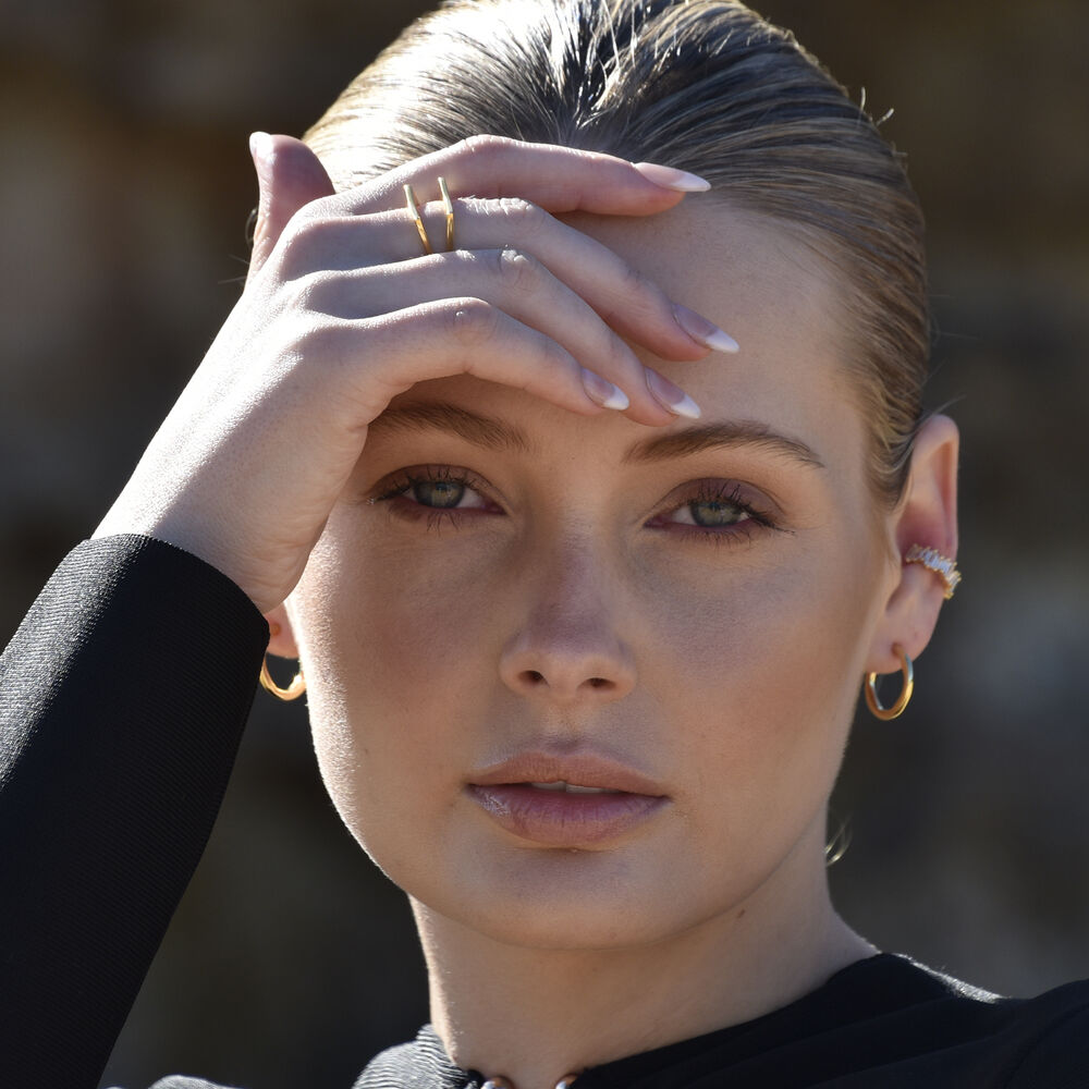 Culturesse Avenly Classic Gold Vermeil Hoop Earrings