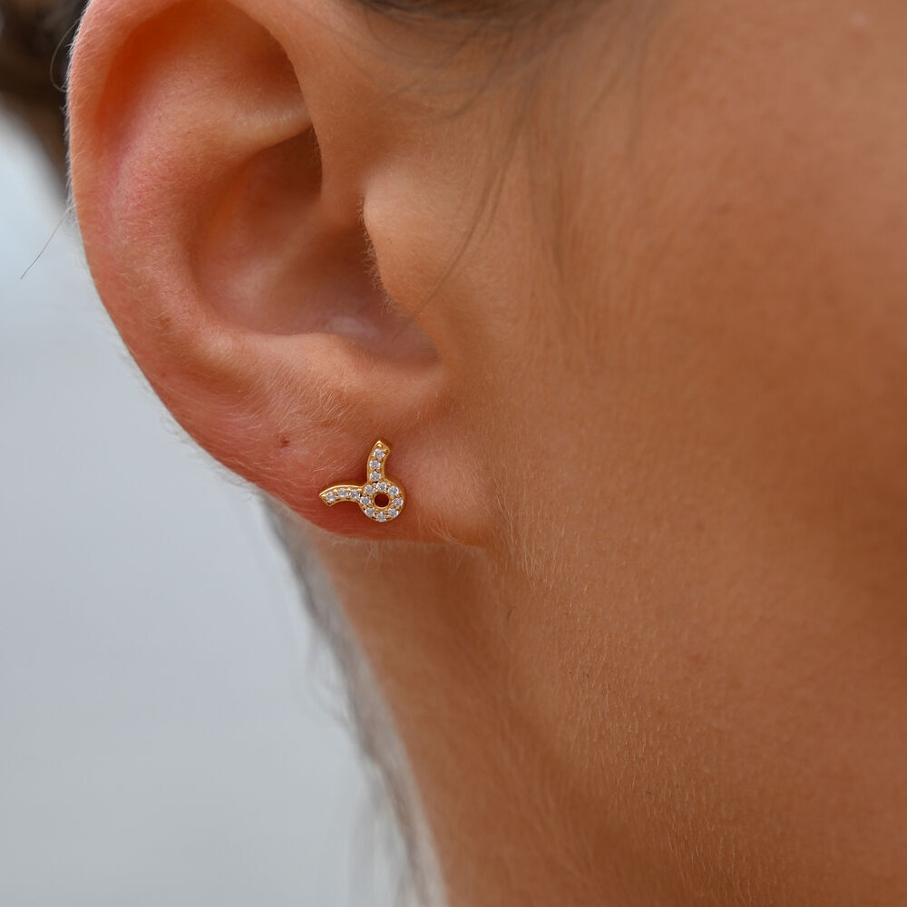 Culturesse Taurus Artisan Zirconia Pave Stud Earrings (Gold)