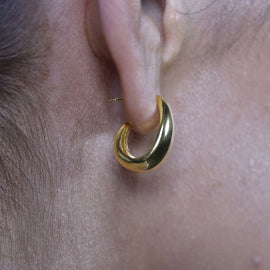 Culturesse Elea Modern Teardrop Earrings (Gold Vermeil)