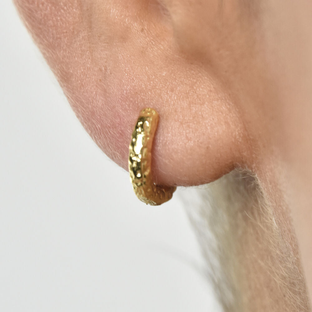 Culturesse Edda Textured Dainty Sleeper Hoop Earrings (Gold Vermeil)