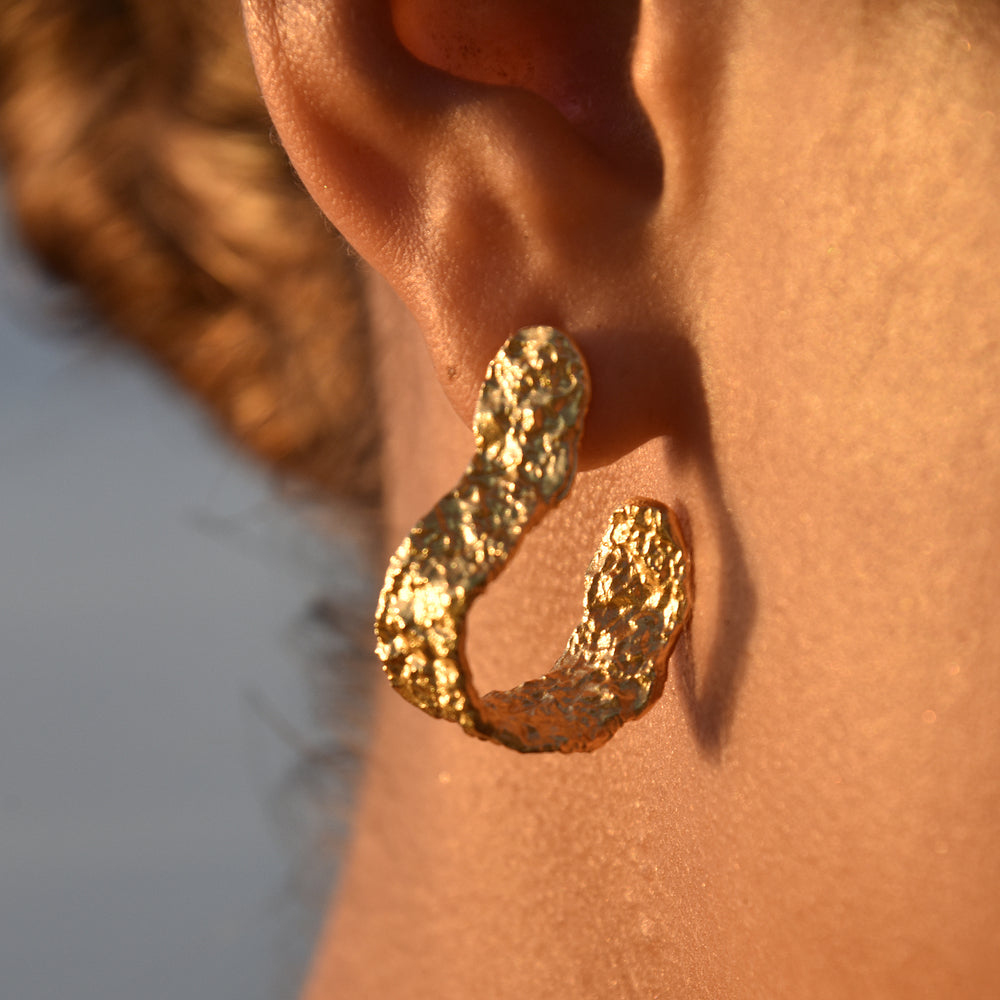 Culturesse Amandine Artisan Sculptural Flow Earrings (Gold Vermeil)