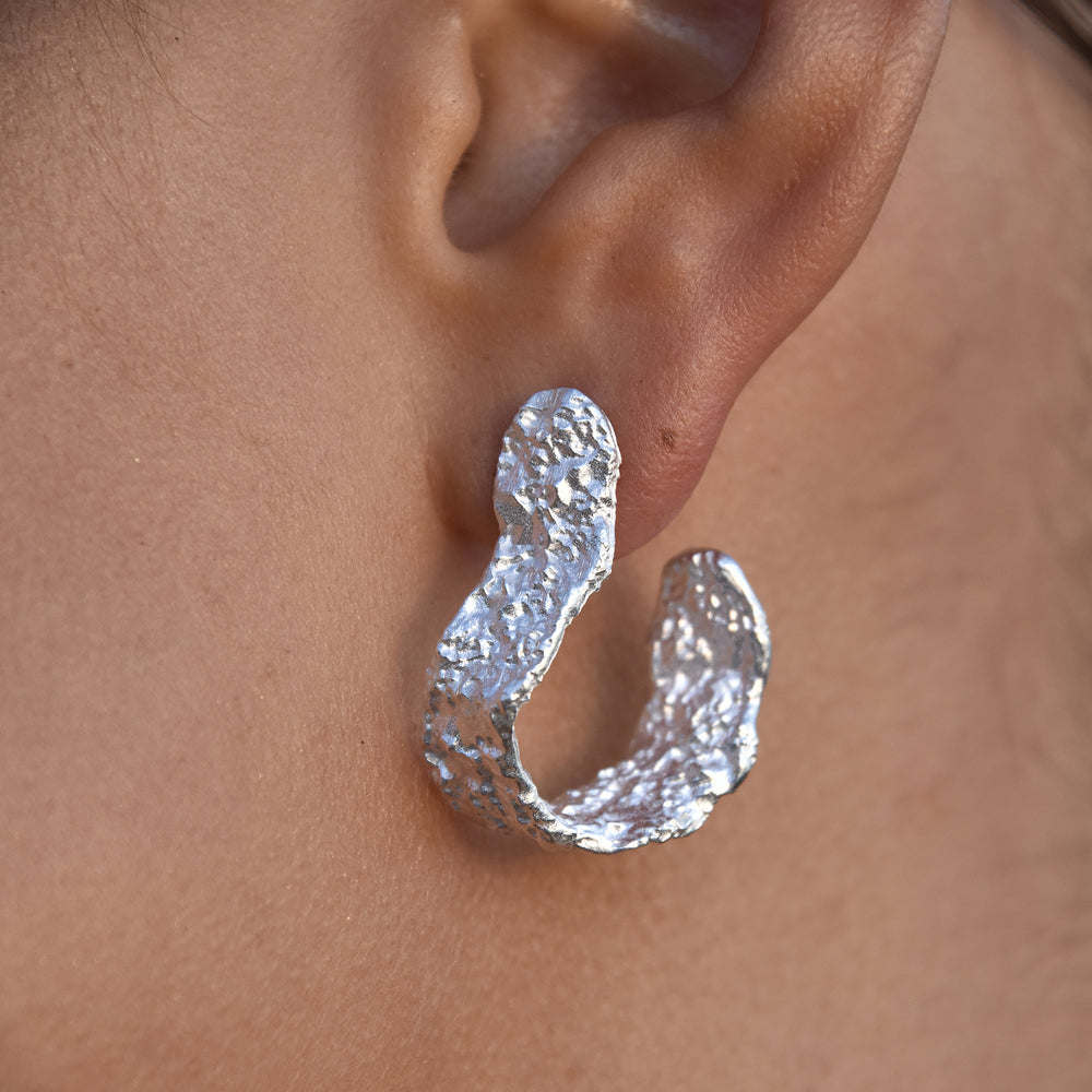 Culturesse Amandine Artisan Sculptural Flow Earrings (Silver)