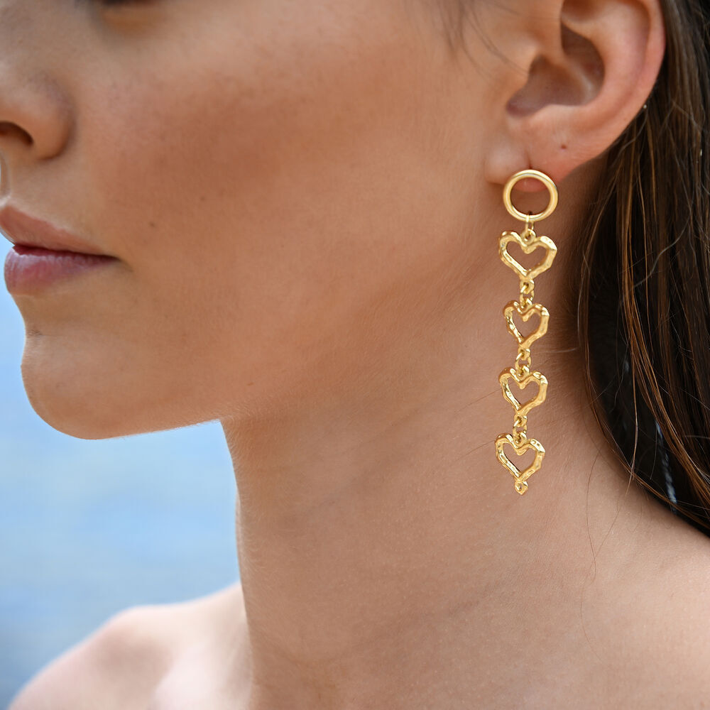 Culturesse Haven Artisan Sculptured Heart String Earrings (Gold)