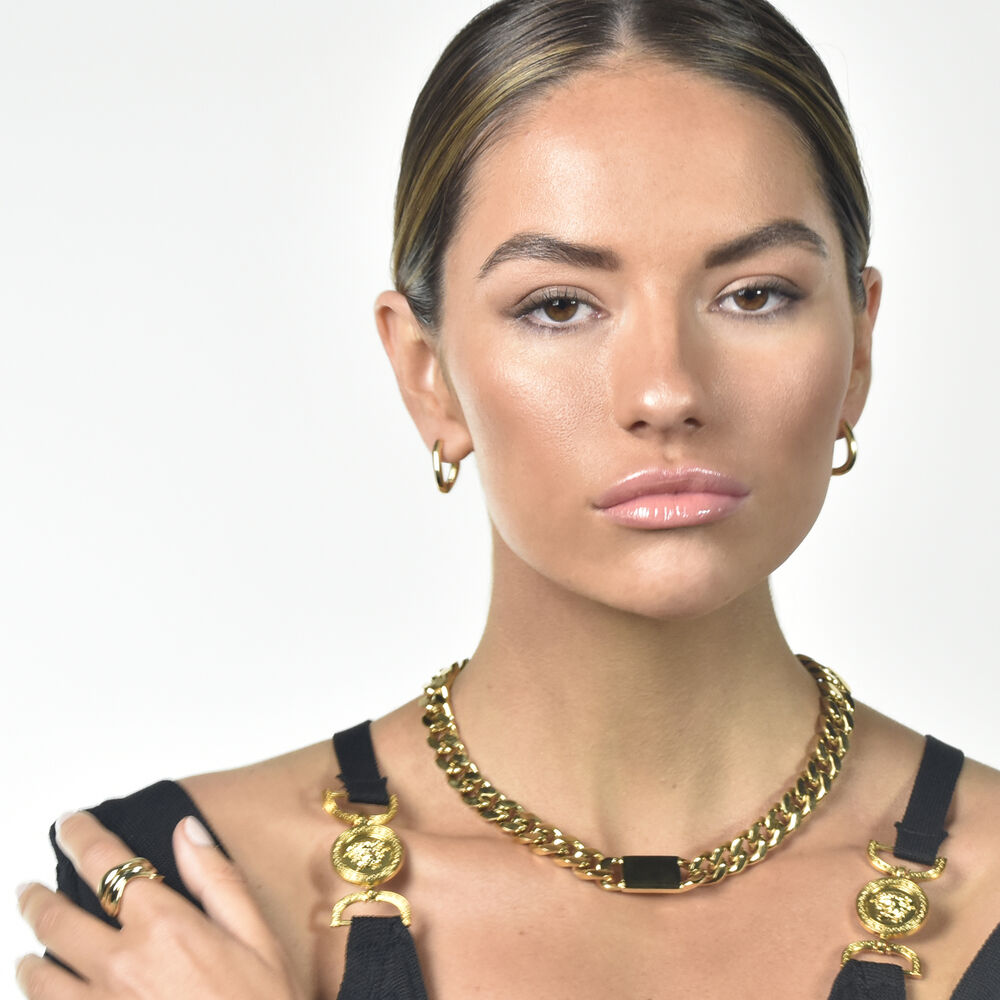 Culturesse Enoa Fine Twist Huggie Earrings (Gold Vermeil)