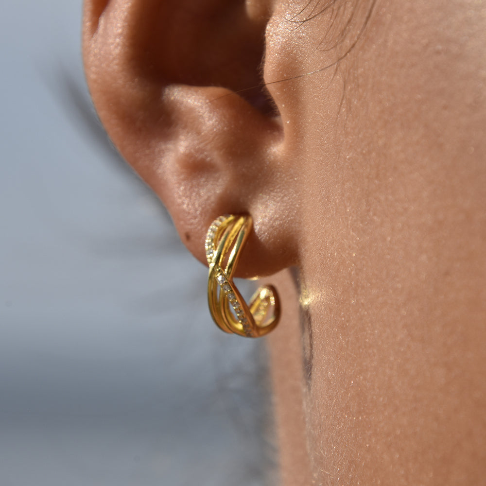 Culturesse Ciara Tri Curve Earrings (Gold)
