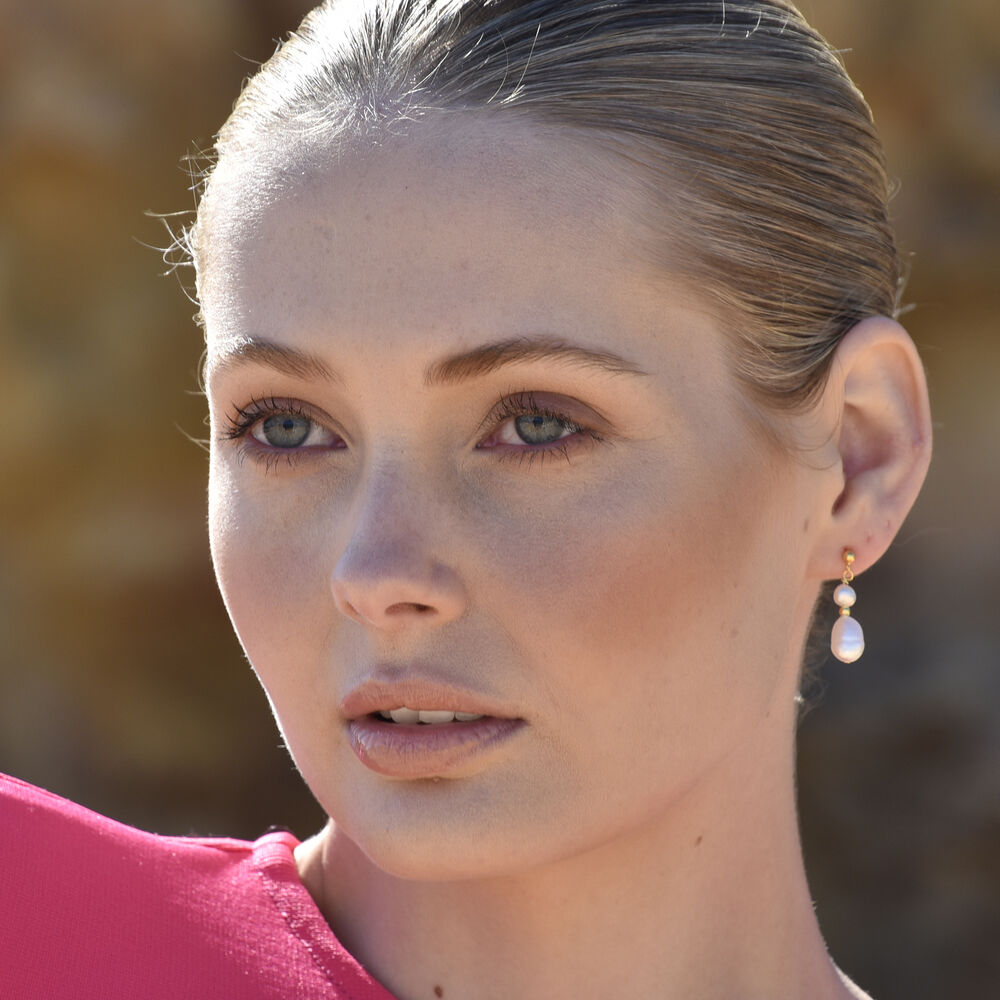 Culturesse Rhea Twin Freshwater Pearl Drop Earrings