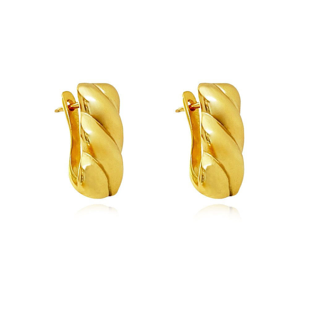 Culturesse Velma Twisted U Huggie Earrings (Gold Vermeil)