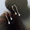 Culturesse Alique Wavy Line Pearl Drop Earrings (Silver)