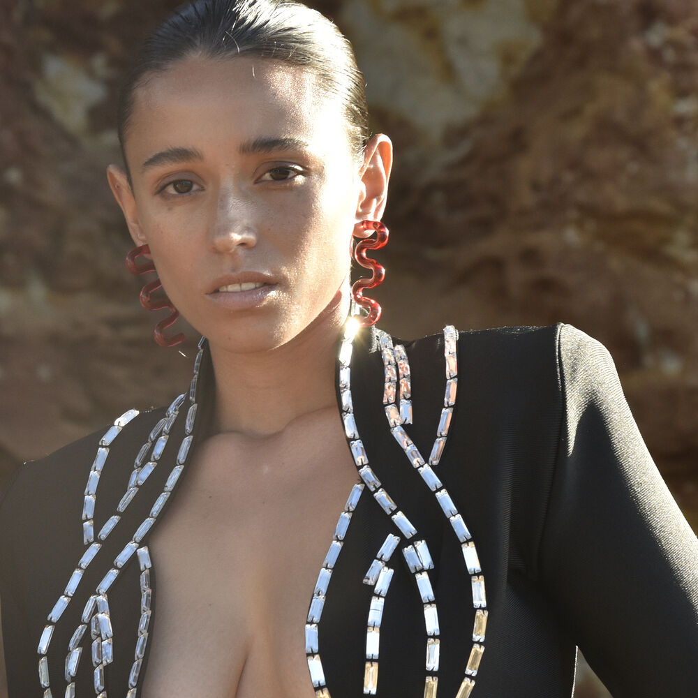 Culturesse Darya Artsy Wave Earrings (Red)