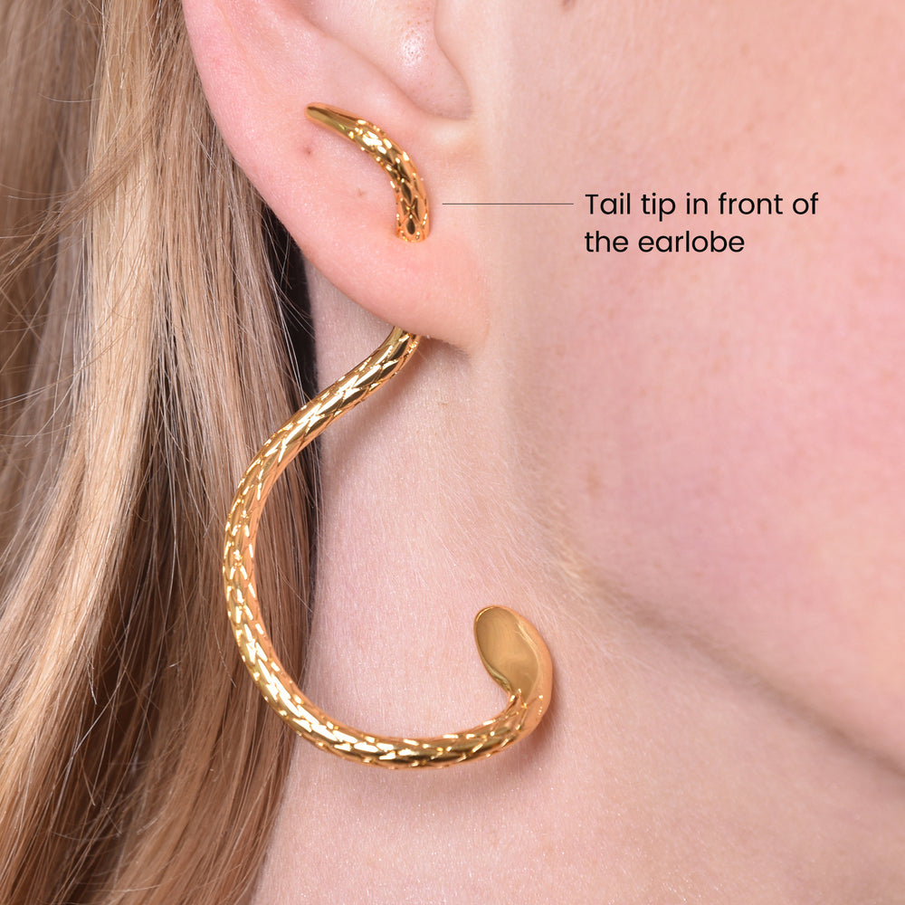 Culturesse Charmante Artsy Winding Serpent Earrings