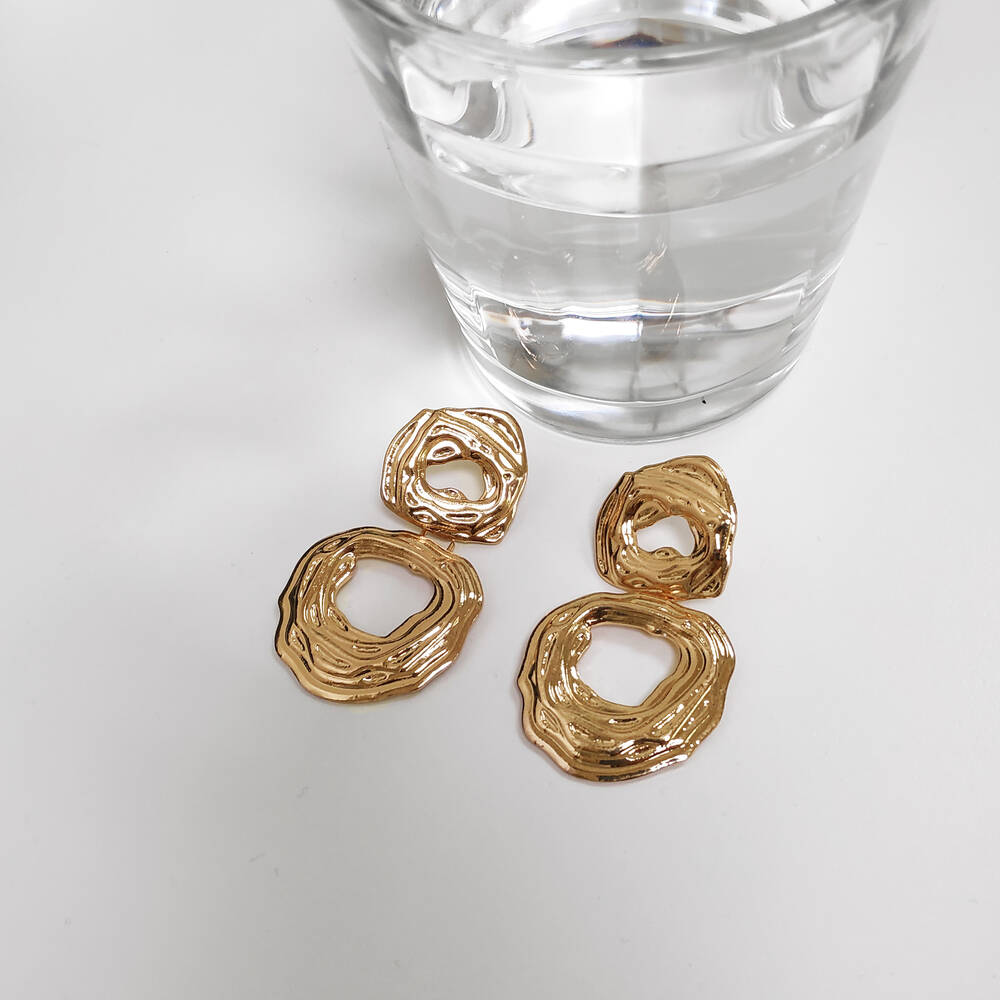 Culturesse Luella Golden Ripple Earrings