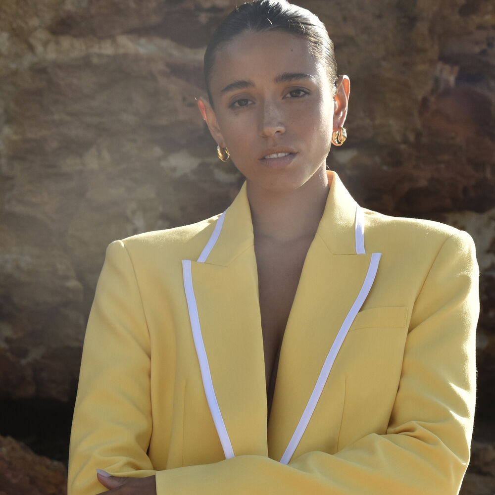 Culturesse Yin Yang Artisan Solid Hoop Earrings (Gold)