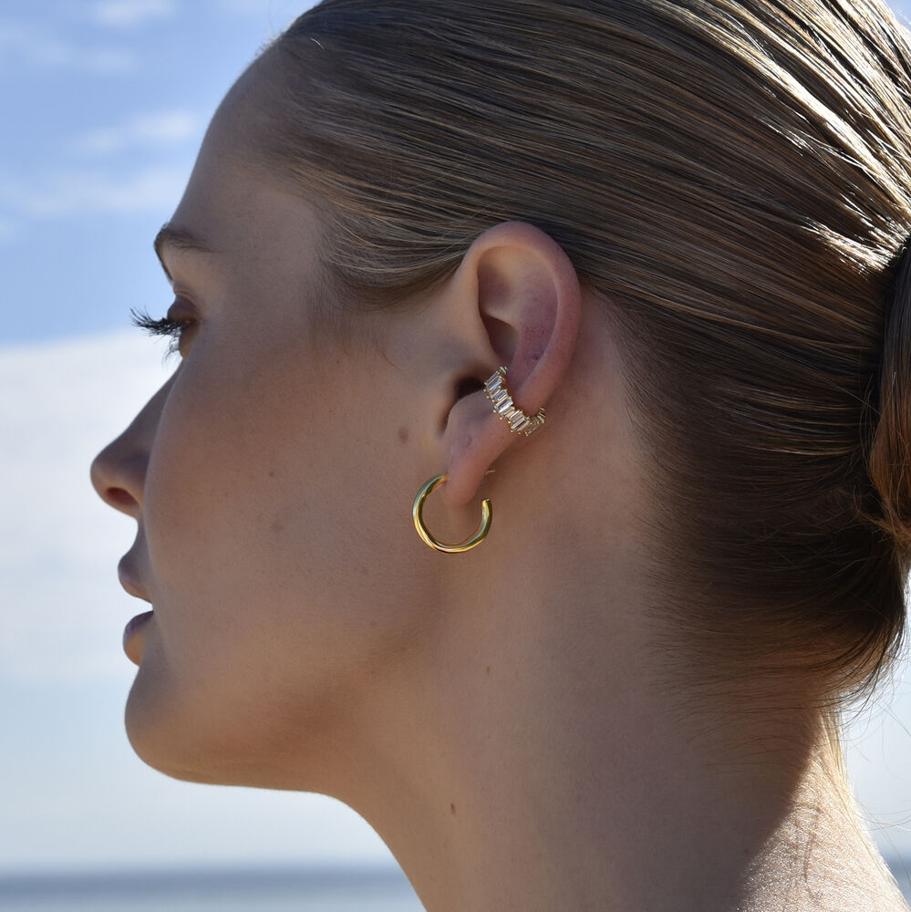 Culturesse Bria Austrian Zircon Cuff Earrings (Pair)
