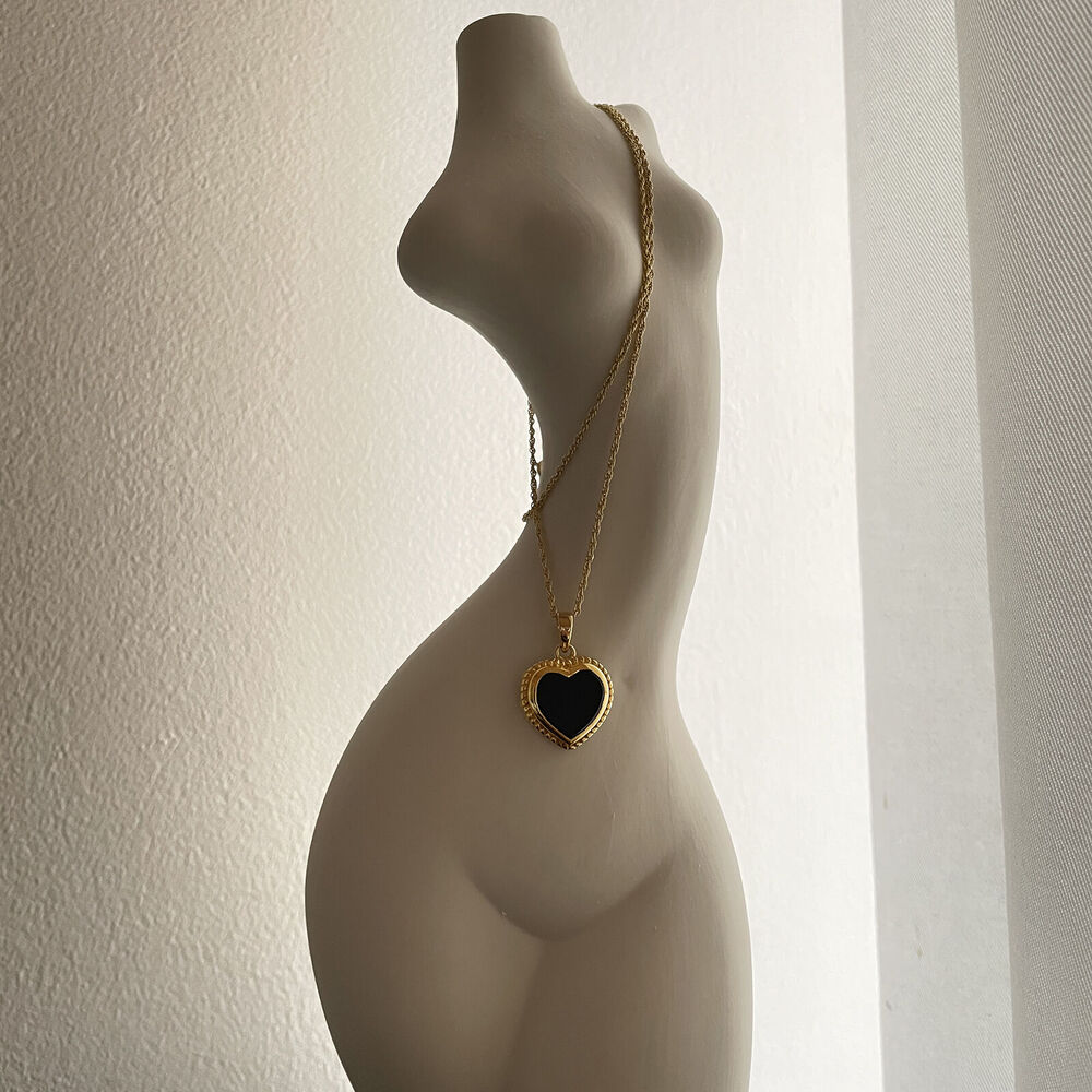 Culturesse Esmeray Earrings & Fabienne Necklace Black Onyx Gift Set