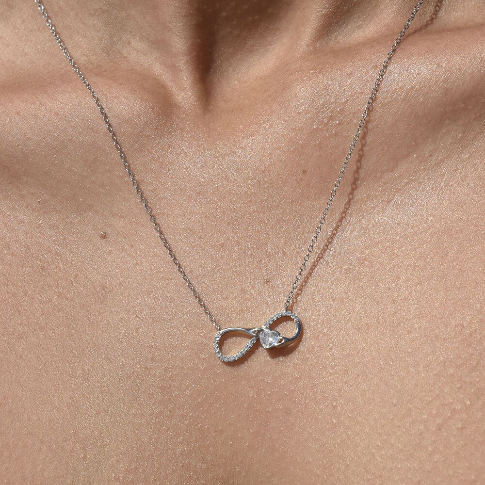 Culturesse Infinite Love Earrings & Necklace Gift Set (Silver)
