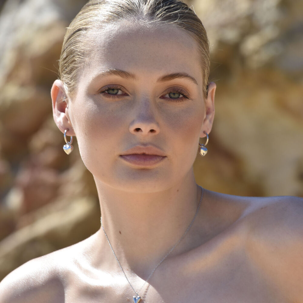 Culturesse Lavin Earrings & Lavinia Heart Necklace Gift Set (Silver)