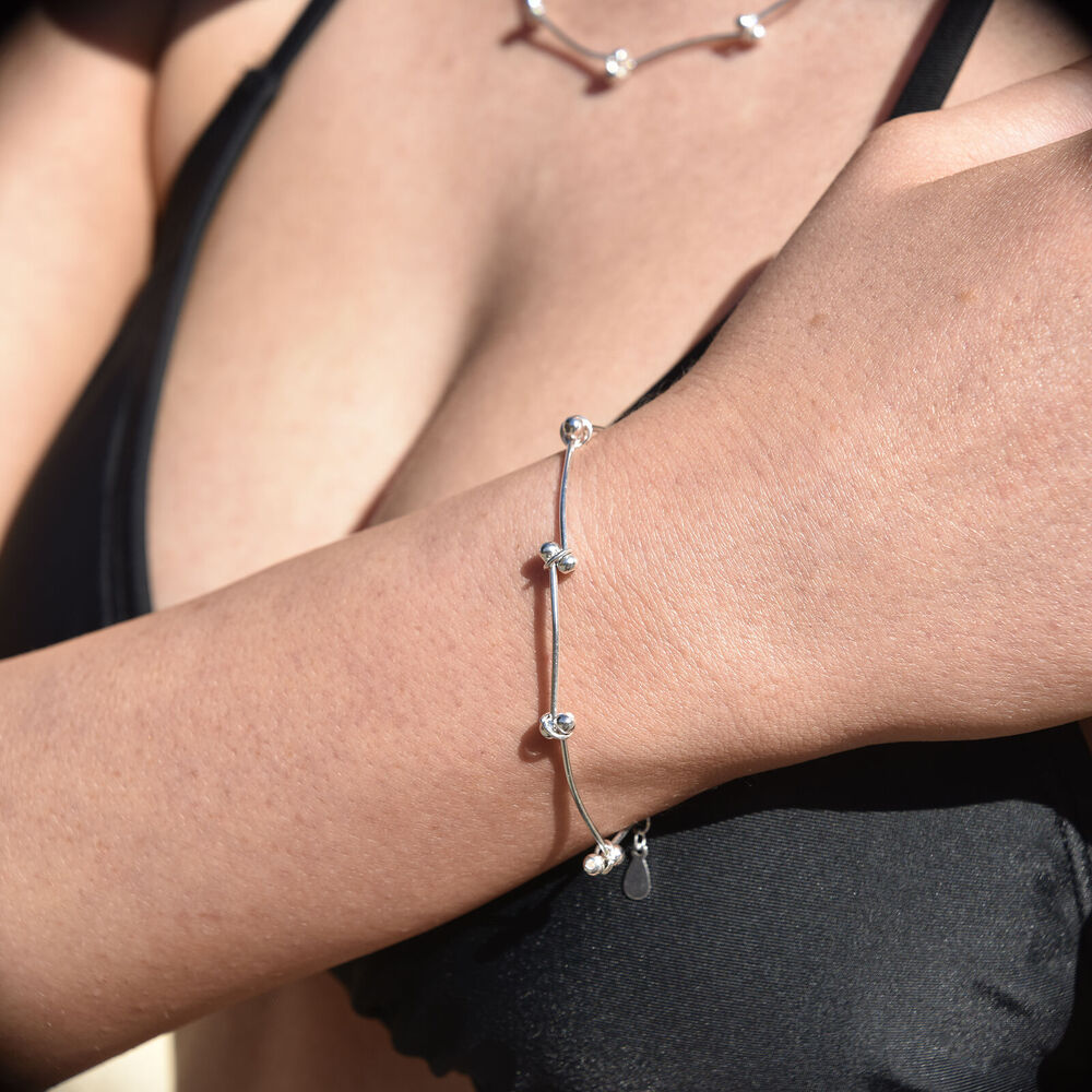 Culturesse Trust The Flow Necklace & Bracelet Gift Set (Silver)