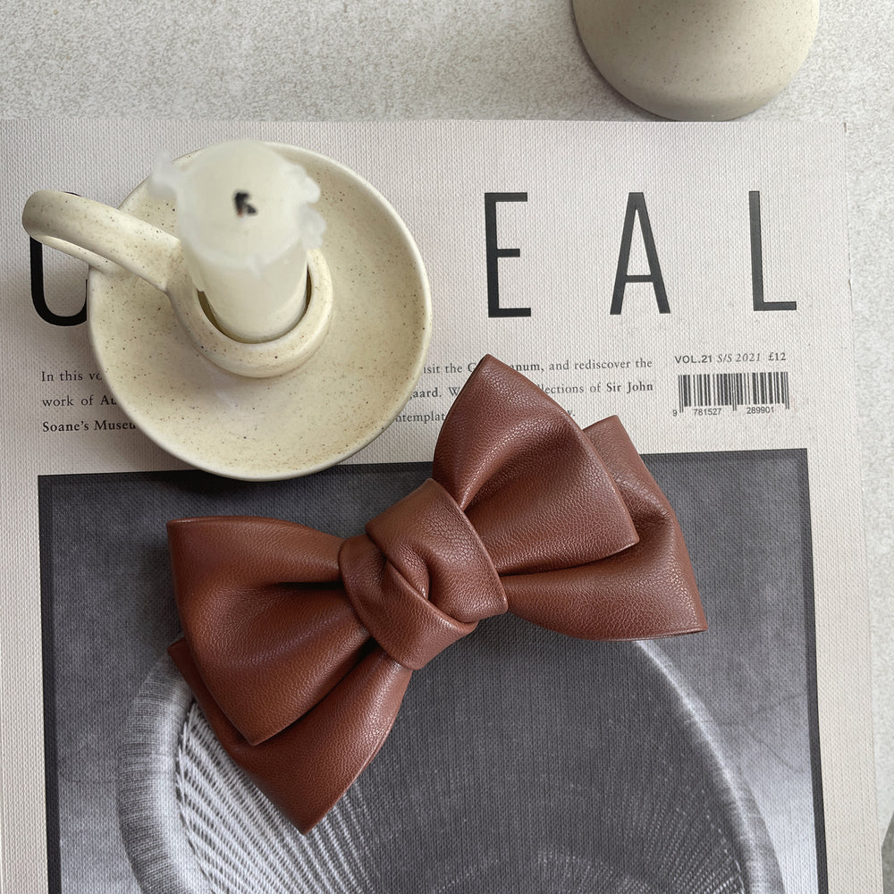 Culturesse Charlotte Bow Tie Hair Clip (Brown)