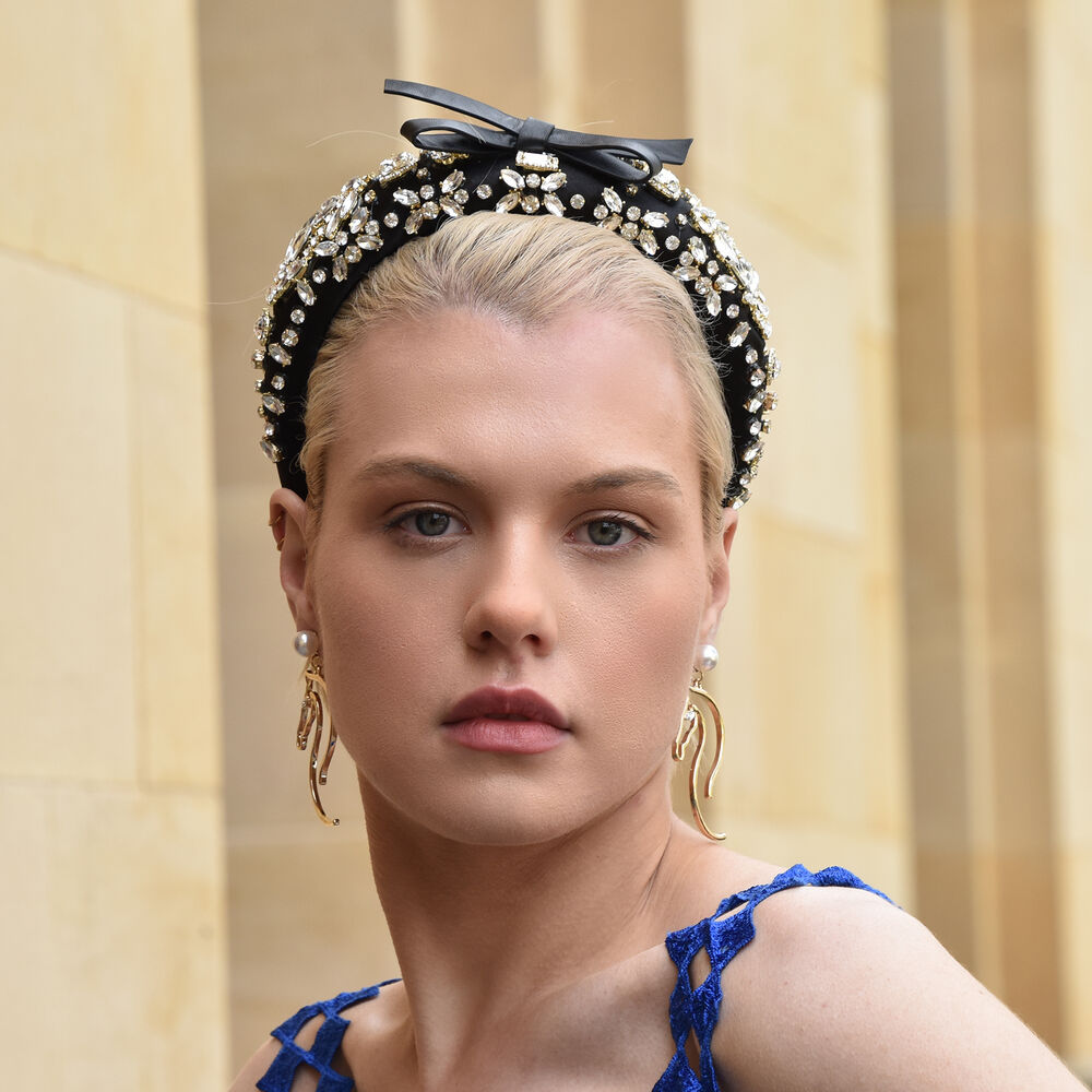 Culturesse Aymeli Cover Girl Luxury Headband (Black)