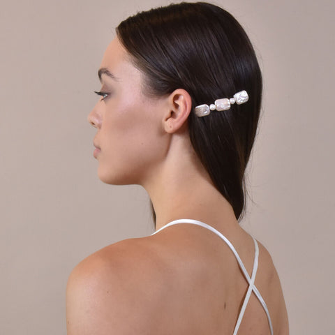 Culturesse Arnette Artisan Baroque Pearl Barrette