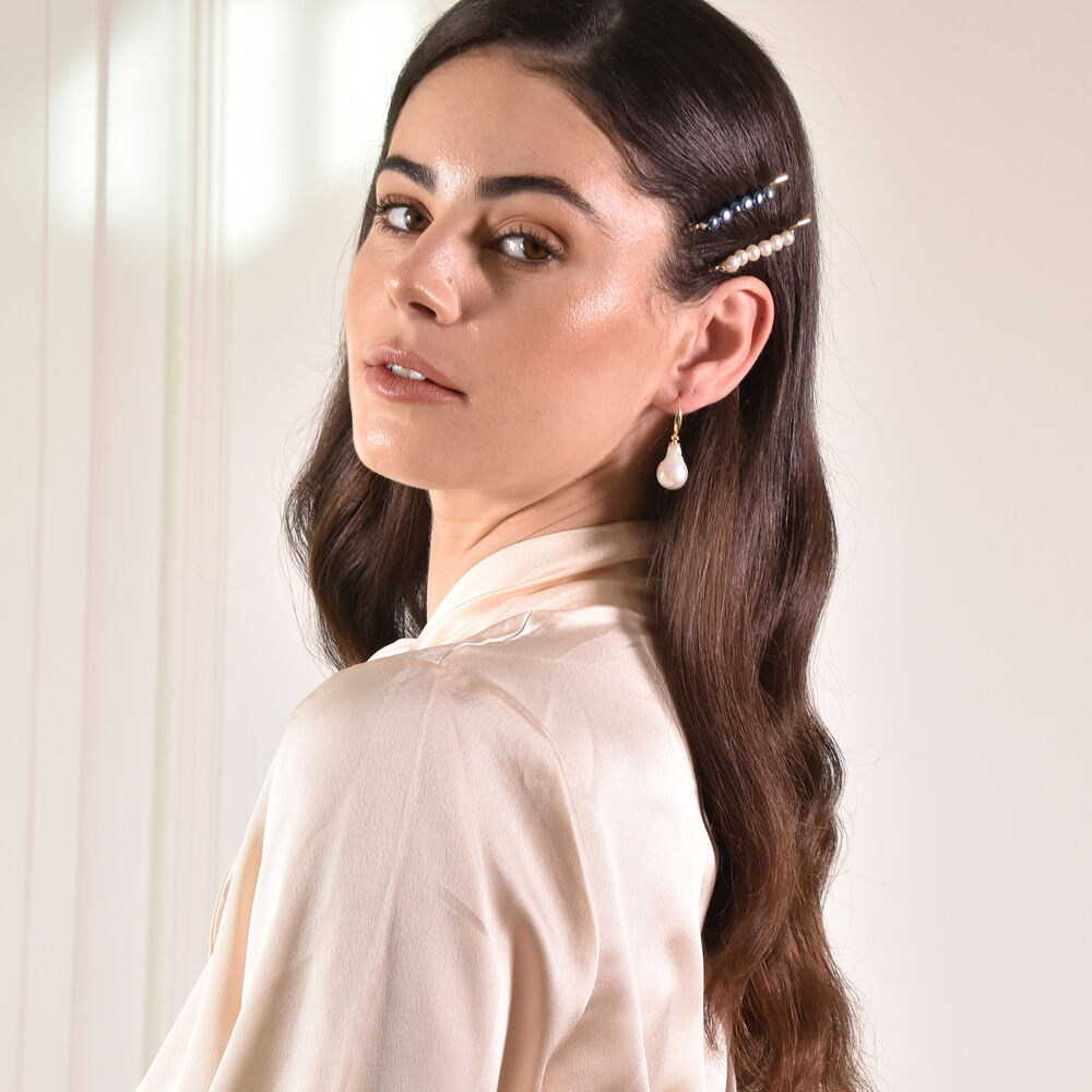 Culturesse Alienor Dual Toned Freshwater Pearl Hair Clip Set
