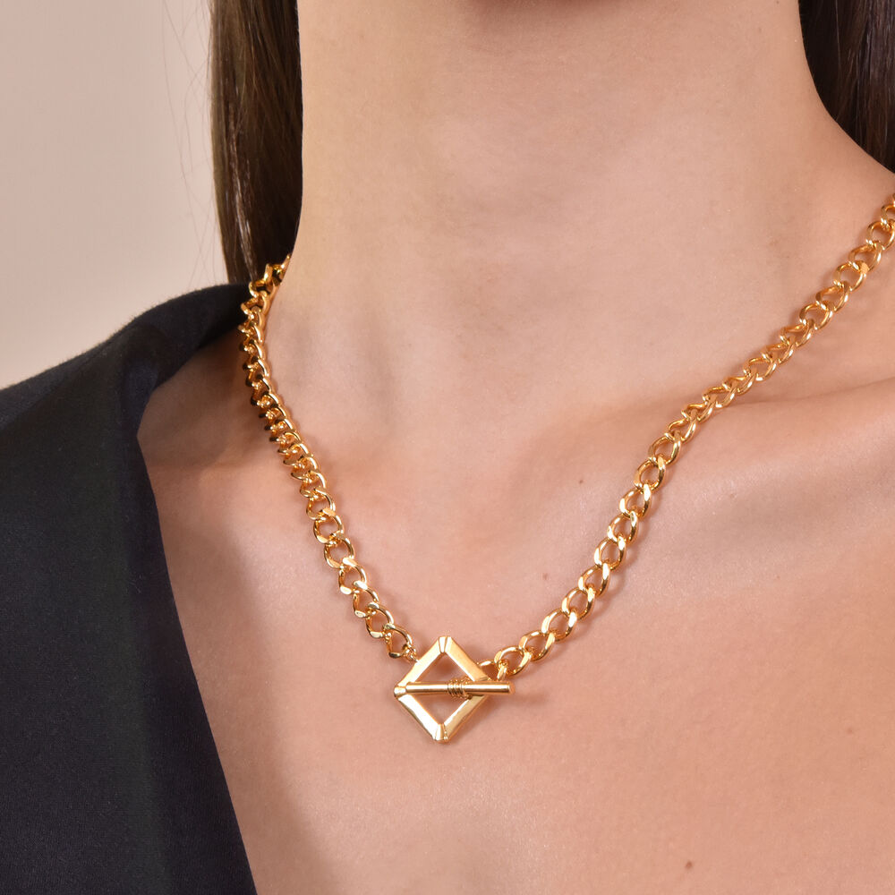 Culturesse Coco 24K Gold Buckle Chain Necklace