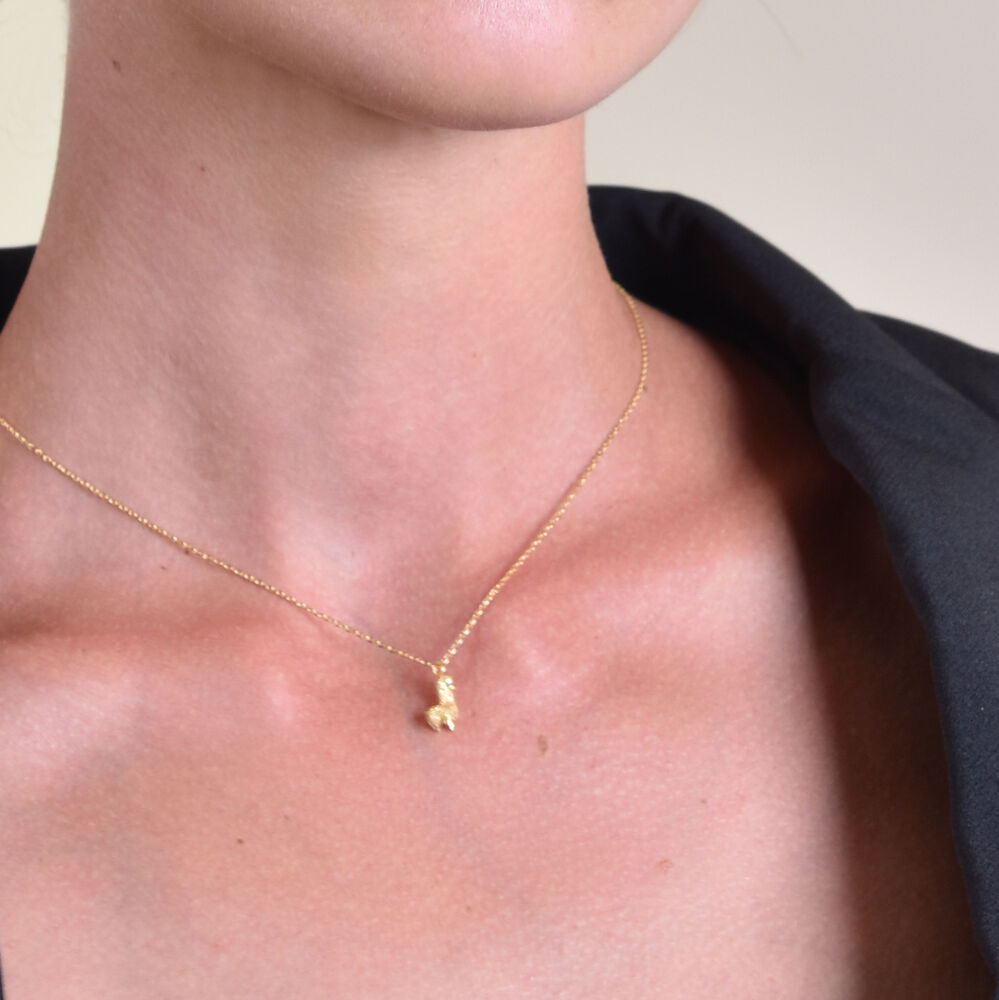 Culturesse Dainty Alpaca Pendant Necklace - Gold