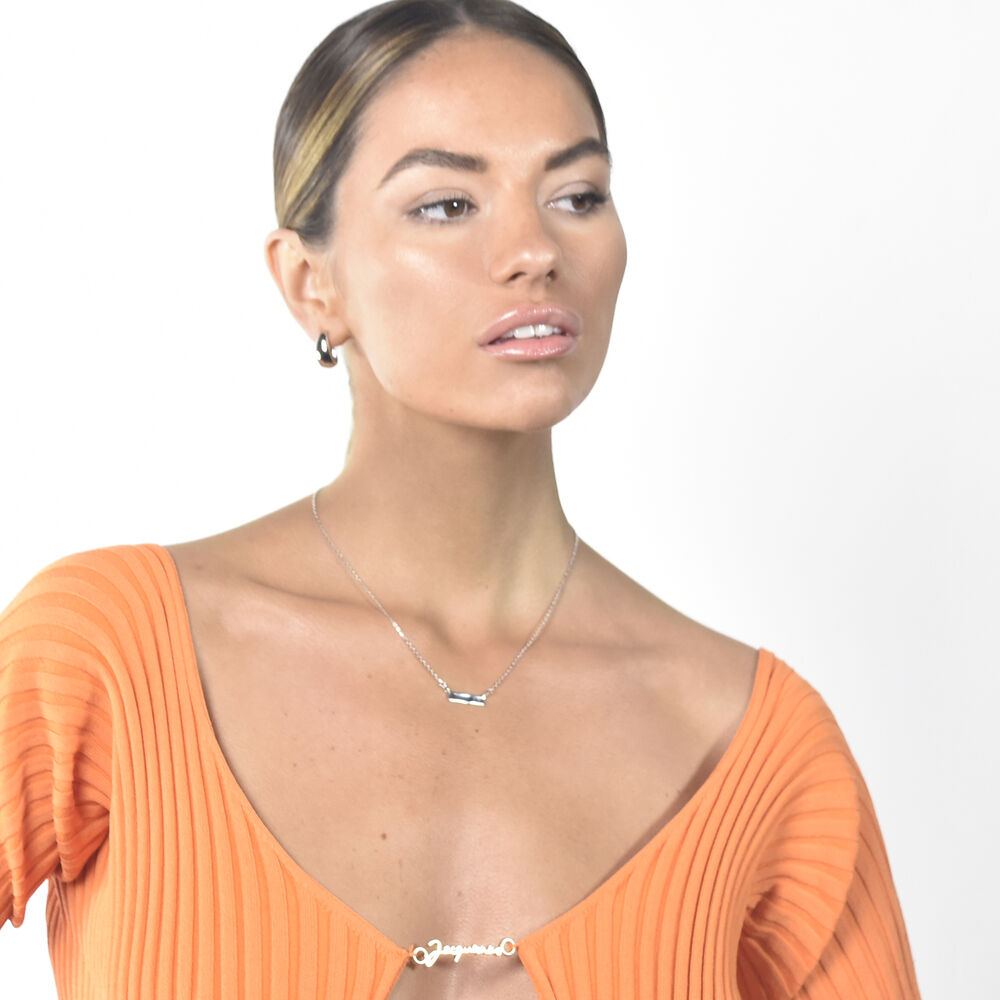 Culturesse Alva Minimal Muse Bar Pendant Necklace (Silver)