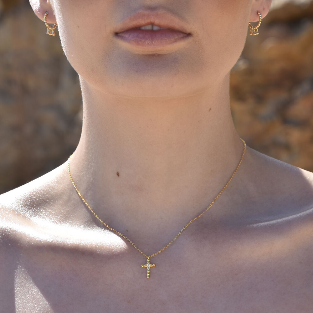 Culturesse Adina Beaded Cross Pendant Necklace (Gold Vermeil)