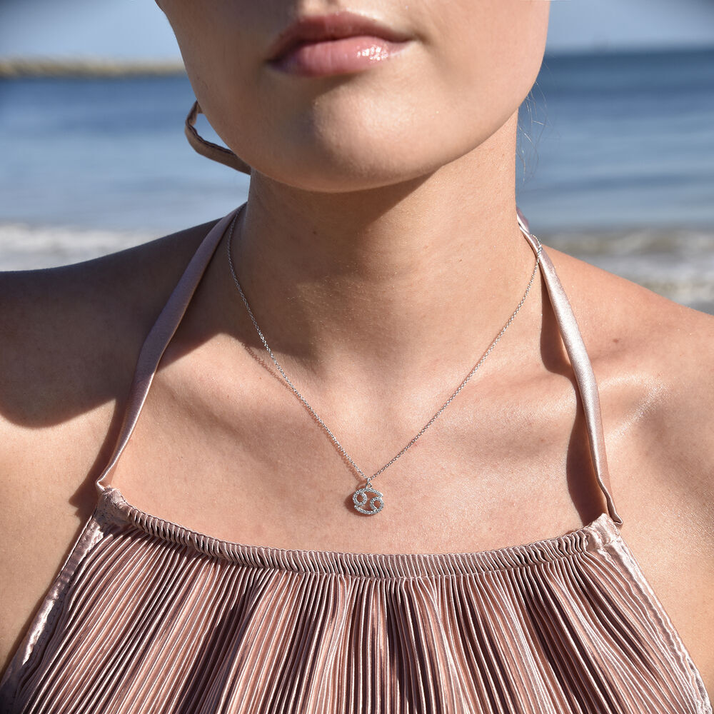 Culturesse Cancer Diamante Pendant Necklace (Silver)