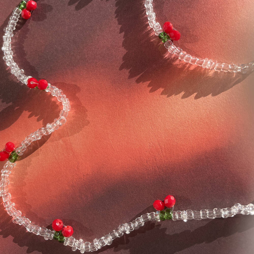 Culturesse Cherry-ish Beaded Necklace (Clear)