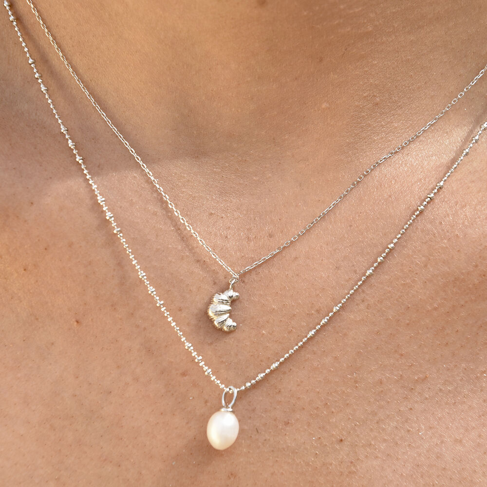 Culturesse Aicha Dainty Croissant Pendant Necklace (Silver)