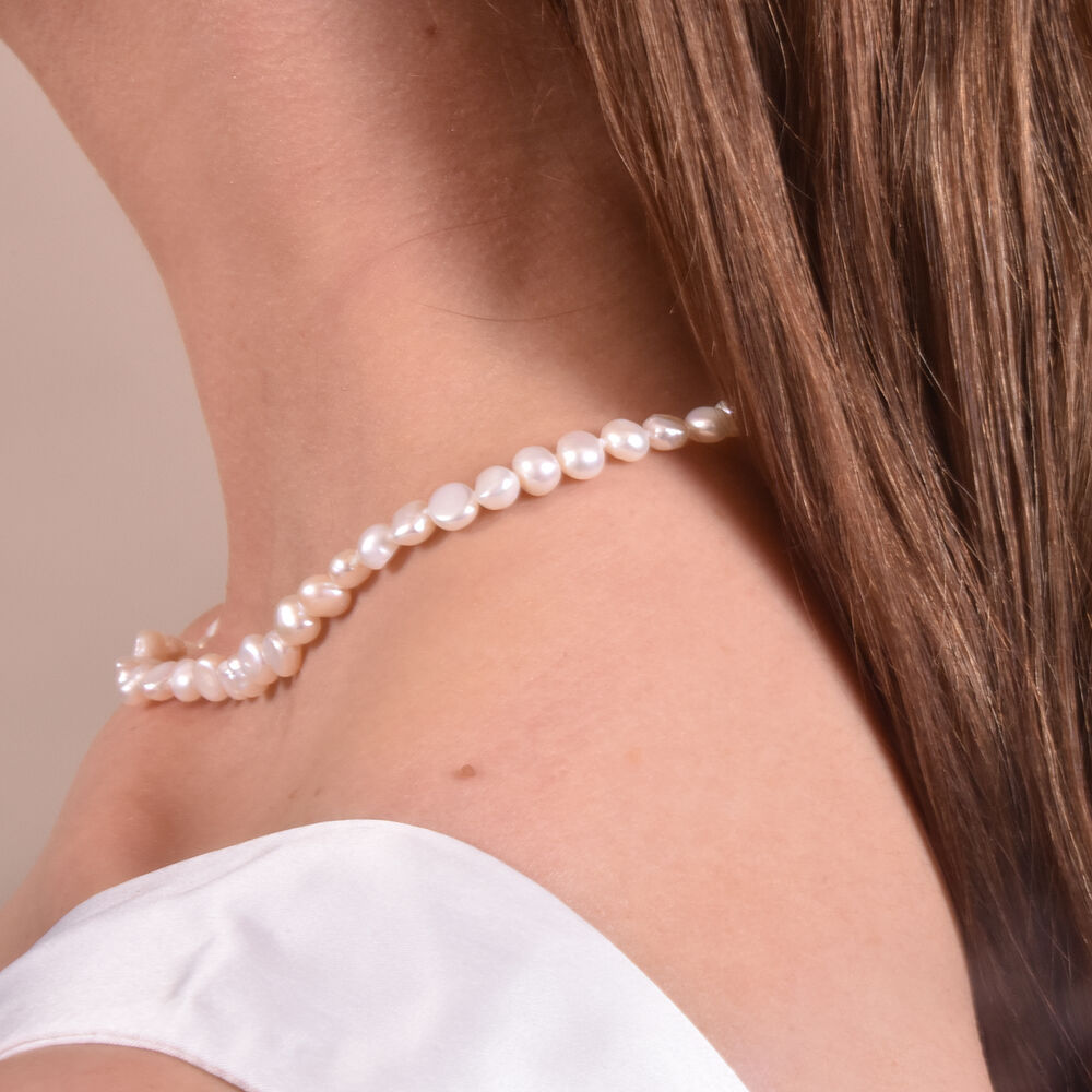 Culturesse Cyrene Fine Freshwater Pearl Necklace