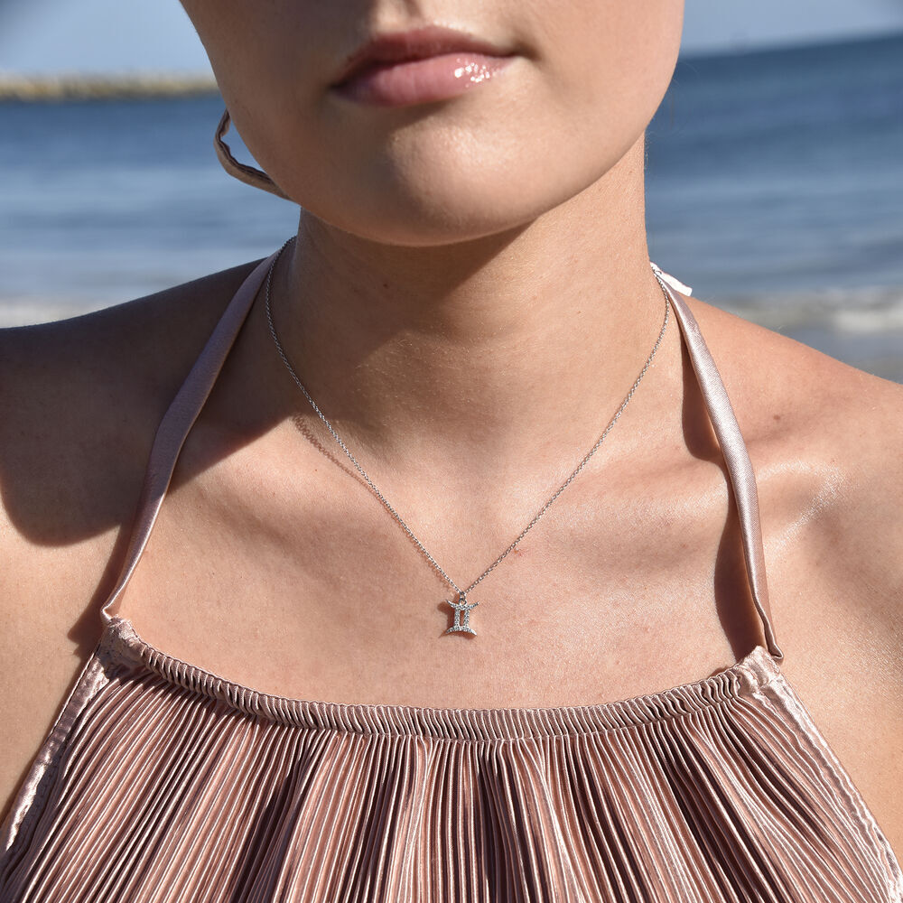 Culturesse Gemini Diamante Pendant Necklace (Silver)