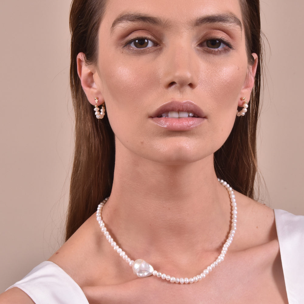 Culturesse Milani Off Centre Pearl Necklace